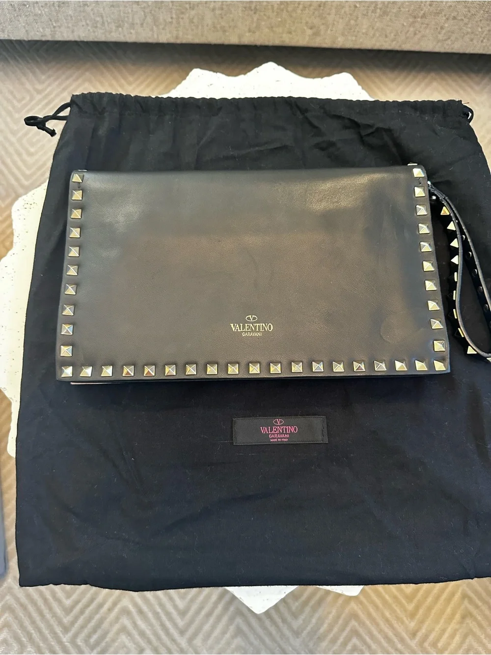 Valentino Garavani Nappa Rockstud Braclet Clutch